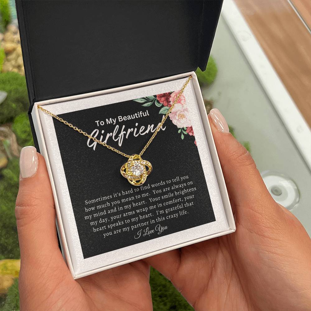 To My Beautiful Girlfriend (Mother's Day Gift, Birthday Gift, Valentine's Day Gift) - Love Knot Necklace