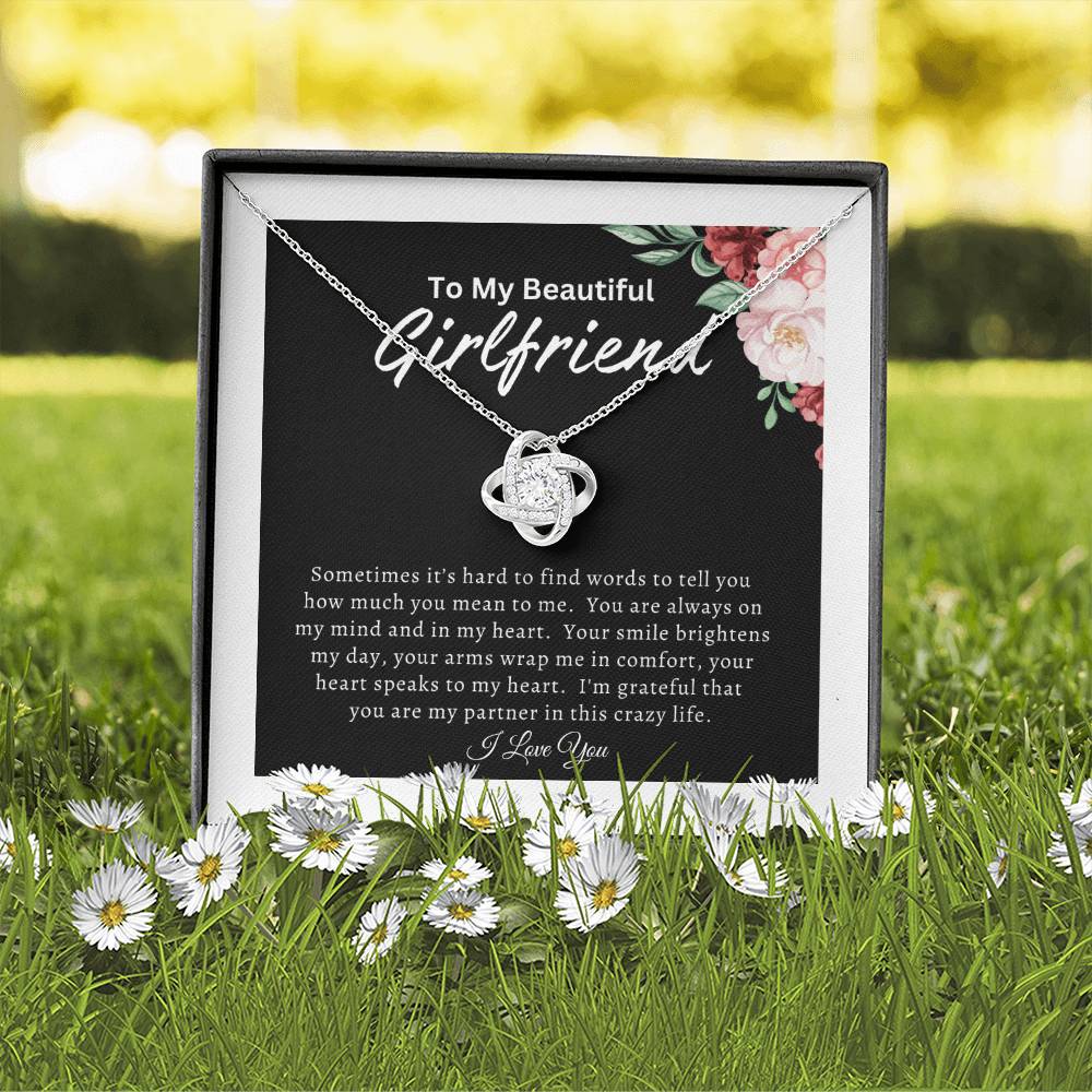 To My Beautiful Girlfriend (Mother's Day Gift, Birthday Gift, Valentine's Day Gift) - Love Knot Necklace