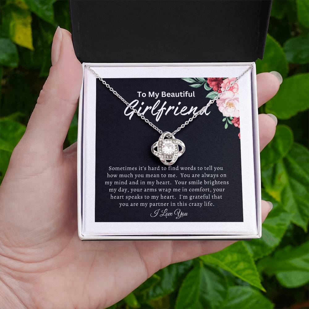 To My Beautiful Girlfriend (Mother's Day Gift, Birthday Gift, Valentine's Day Gift) - Love Knot Necklace