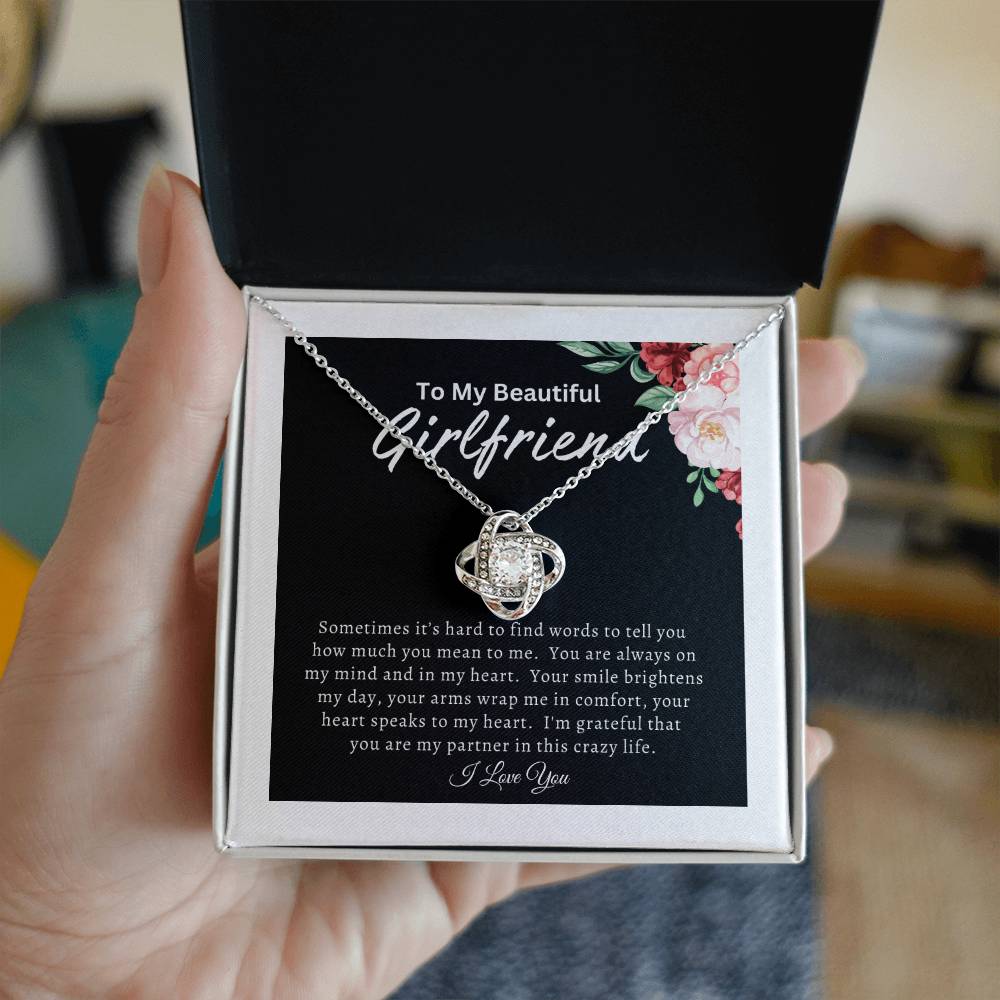 To My Beautiful Girlfriend (Mother's Day Gift, Birthday Gift, Valentine's Day Gift) - Love Knot Necklace