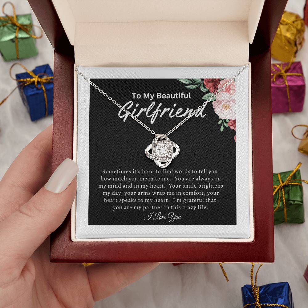 To My Beautiful Girlfriend (Mother's Day Gift, Birthday Gift, Valentine's Day Gift) - Love Knot Necklace